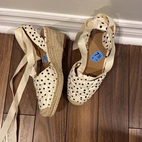 AÉROSOLES Women’s Wedge Polkadot Espadrille Lace Sandals Size 7.5 US - Picture 4 of 7